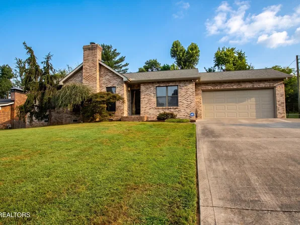 7923 W Cliff Dr, Knoxville, TN 37909