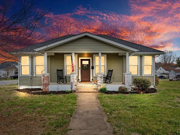 305 N Blair St, Vinton, VA 24179