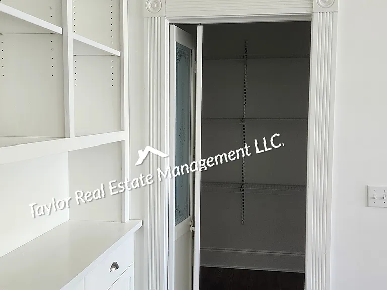 1100 N Montgomery Ave — Photo 18