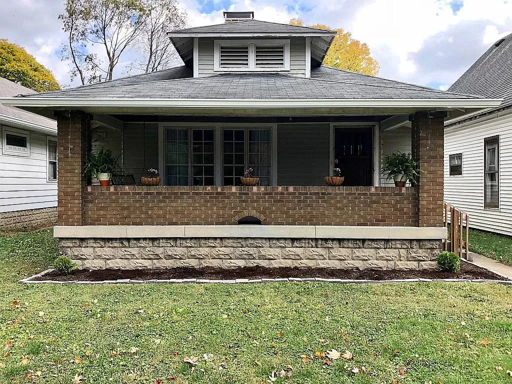55 N Sheffield Ave photo 1