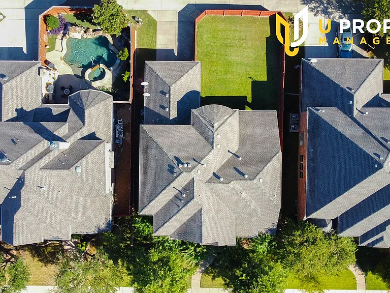 1810 Port Isabel Dr — Photo 41