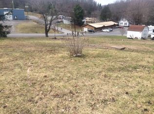 Broad St, Summersville, WV 26651