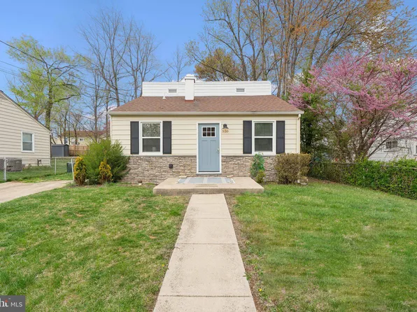 520 Crabb Ave, Rockville, MD 20850
