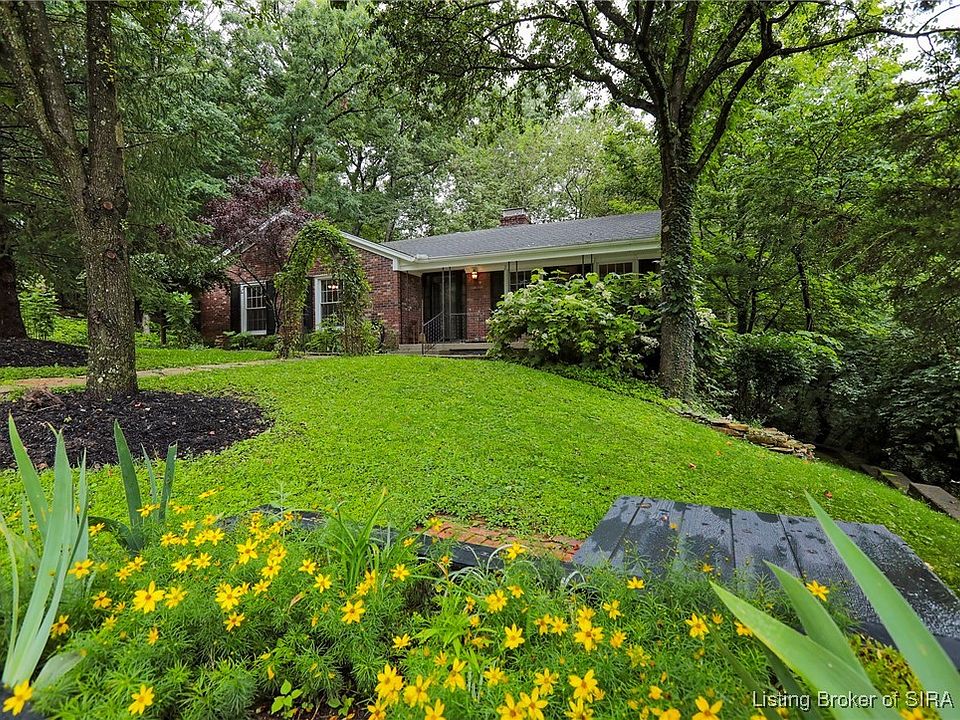 1st image of 920 Oakland Drive