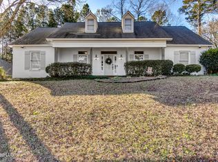 551 Cliffview Dr, Brandon, MS 39047