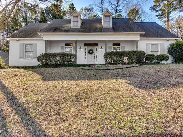 551 Cliffview Dr, Brandon, MS 39047