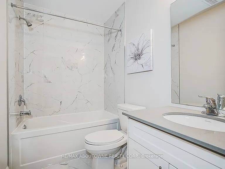1362 Lynx Gdns — Photo 45