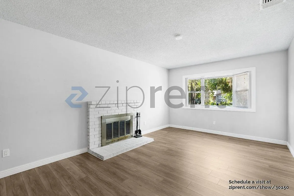 3 bed, 1438 sqft, $2,675 — Photo 2