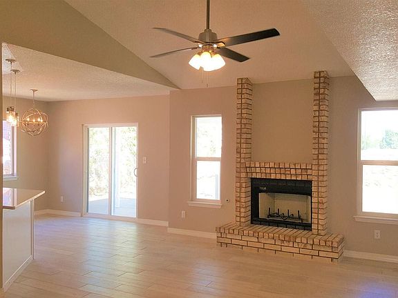5th image of 12425 Carlos Bombach Ave