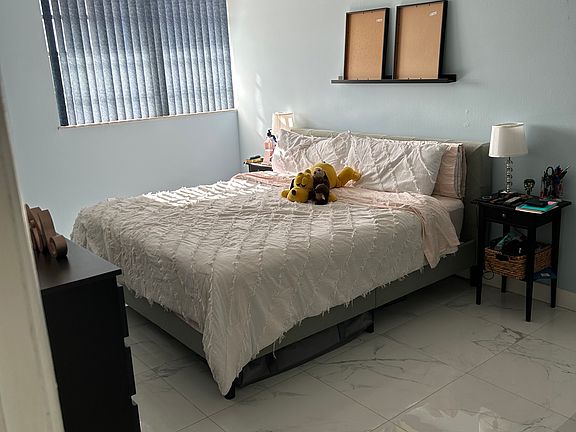 5th image of 8889 Fontainebleau Blvd