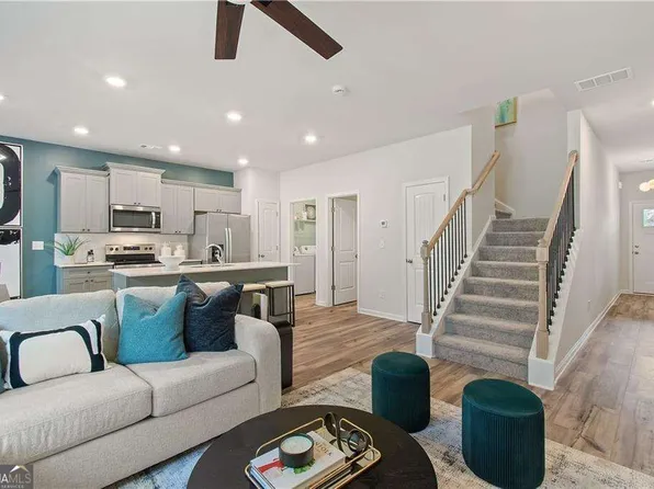 655 Treasure Dr, Stockbridge, GA 30281
