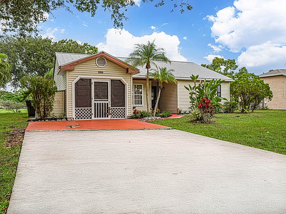 2nd image of 2050 SE West Dunbrooke Circle