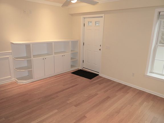 4th image of 270 Parker Ave