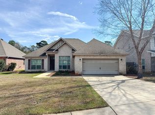 208 Windchime Way, Freeport, FL 32439