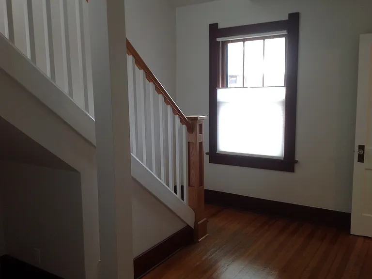 845 S Corona St — Photo 9