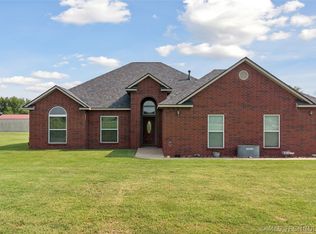 19854 E 470th Rd, Claremore, OK 74019