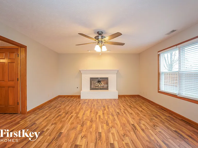 785 Hummingbird Ln — Photo 7