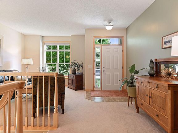 4th image of 10391 Sherman Dr