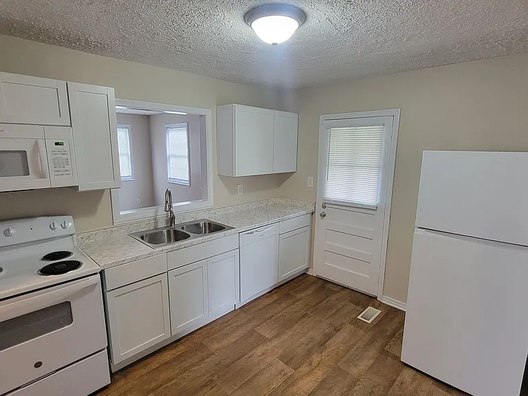 2520 Proctor Knott Dr — Photo 10