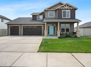 908 Millenium Ave, Moxee, WA 98936