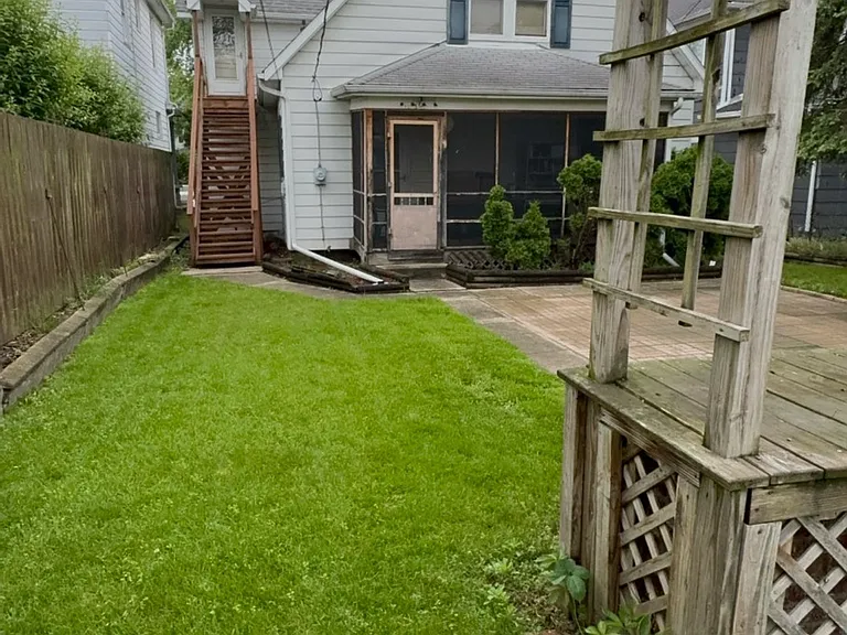 E Navarre St — Photo 34