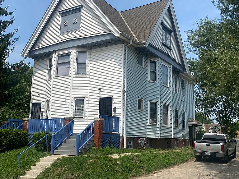 312 E Townsend St #312 — Photo 1