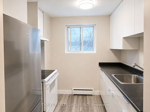 5th image of 153 Godfrey Dr #8