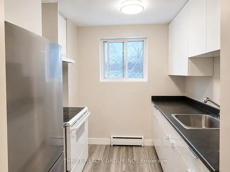 153 Godfrey Dr #8 — Photo 5