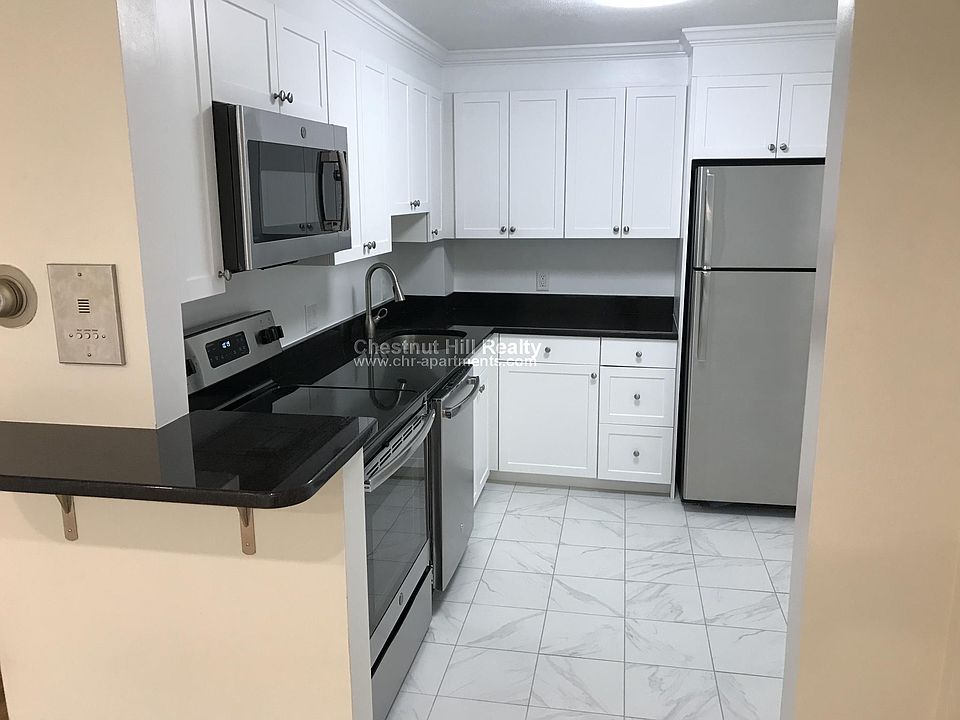 2nd image of 273 Harvard St APT 17