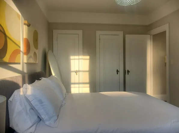 29-01 39th Avenue image 6 of 10