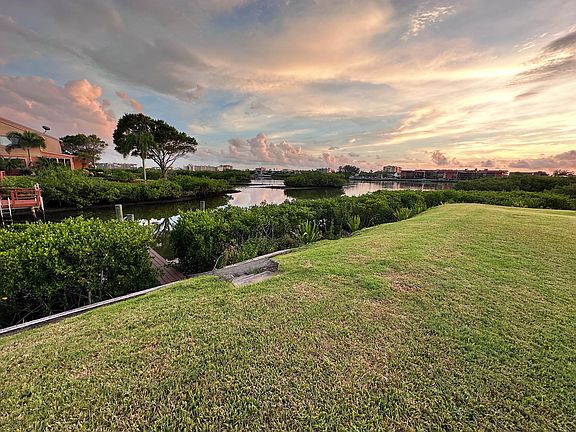 Dock with deeded slip