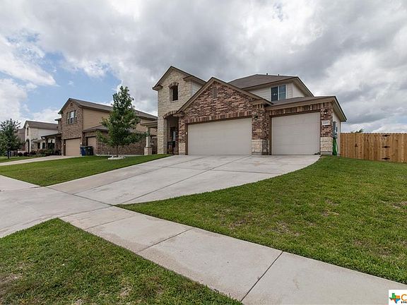 4th image of 2207 Jesse Dr