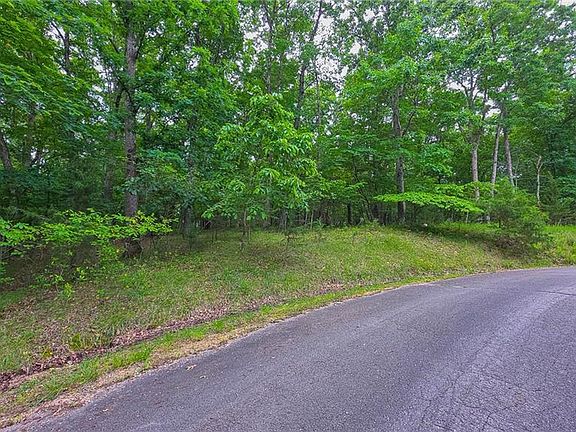 5th image of 850 Grand Cypress Ct