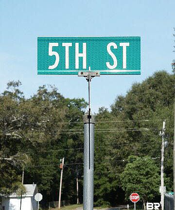 5th image of 12789 5th St