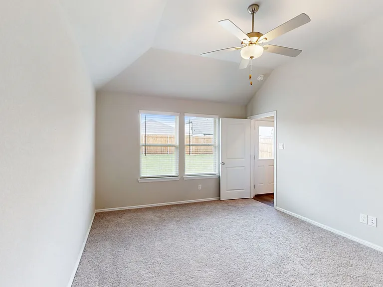 1817 Grassland Dr — Photo 27