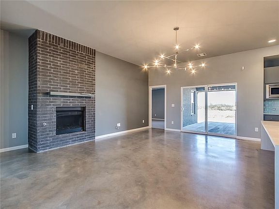3rd image of 14212 Village Creek Way