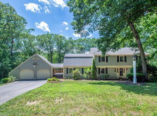76 Parsonage Ln, Topsfield, MA 01983
