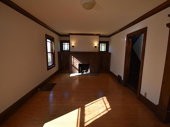 3rd image of 3723 Lyndale Ave N