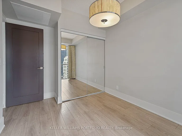 25 Broadway Ave #1504 — Photo 20