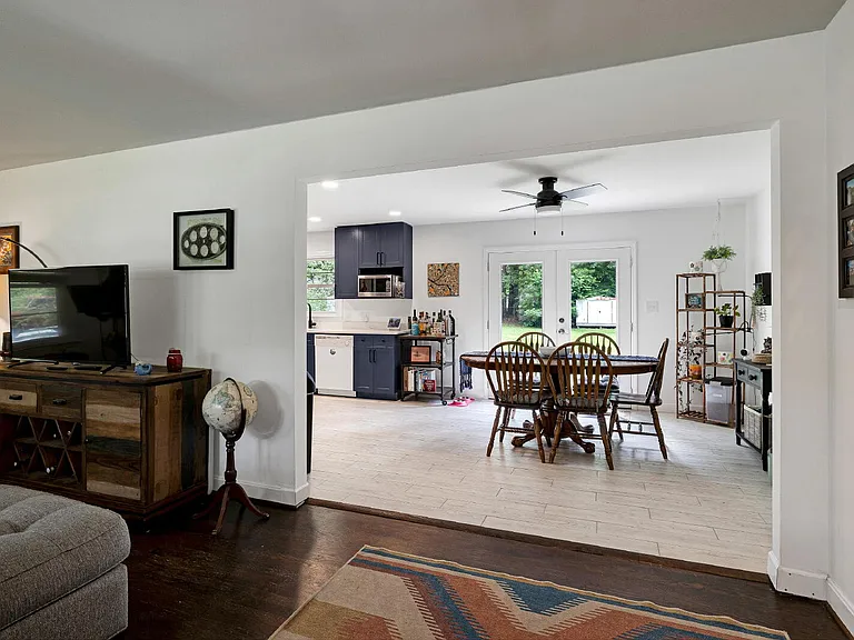 4824 Stafford Dr — Photo 8