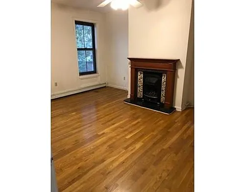 235 Northampton St Photo 1