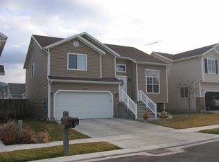 4132 E Cattle Dr, Eagle Mountain, UT 84005