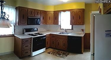 2nd image of 2918 Stanfield Dr