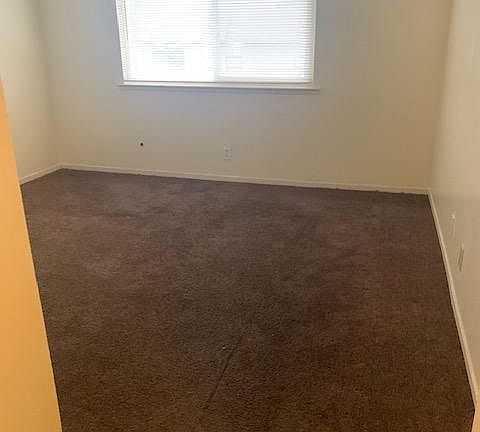 4th image of 2711 W Fairmont Ave APT 204