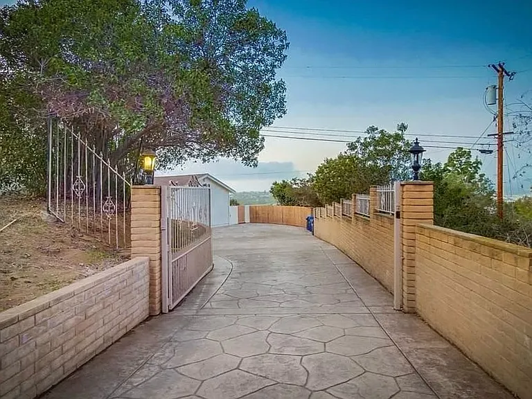 10050 Country View Rd — Photo 24