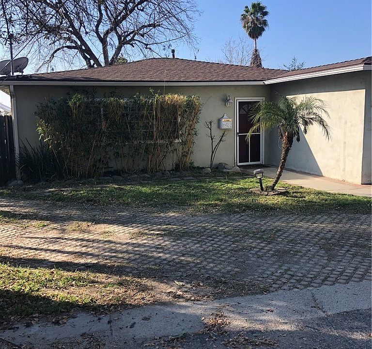 1st image of 266 Ventura St