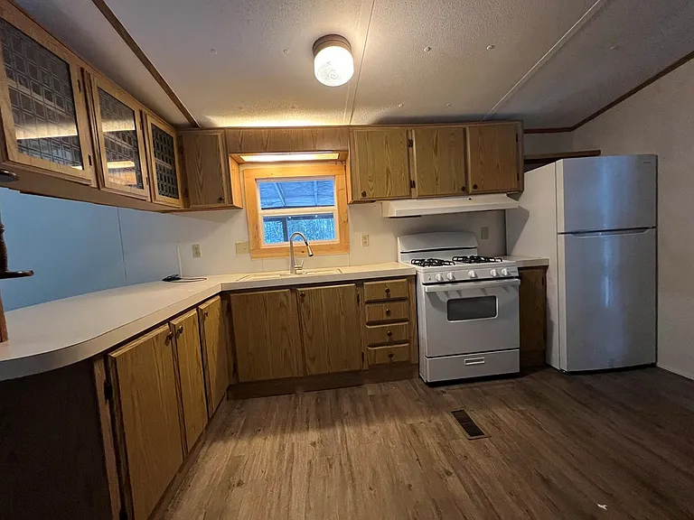 211 Lick Run Rd — Photo 4