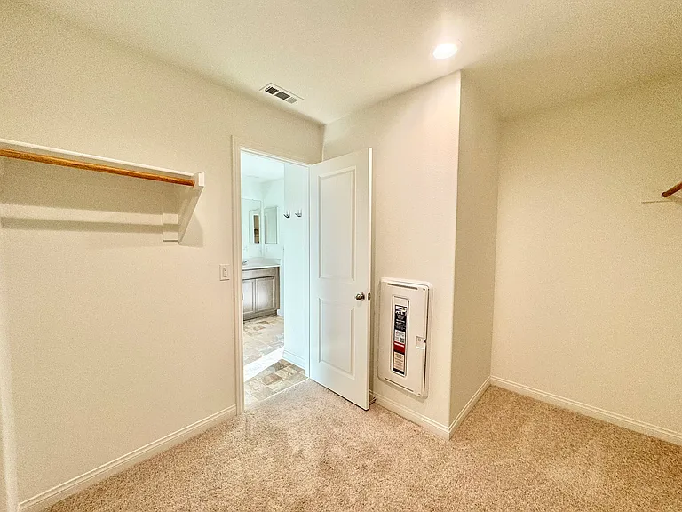 8477 Anthony St — Photo 9