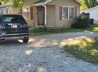 1042 Avenue D St, Greencastle, IN 46135