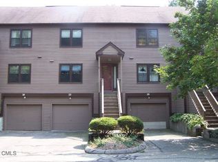 22 Nutmeg Cir, Monroe, CT 06468